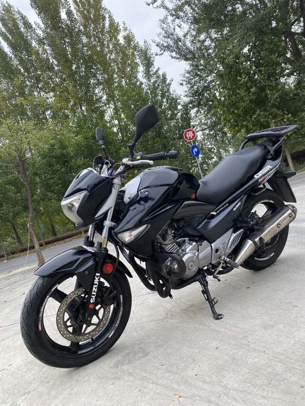 二手豪爵铃木骊驰 GW250