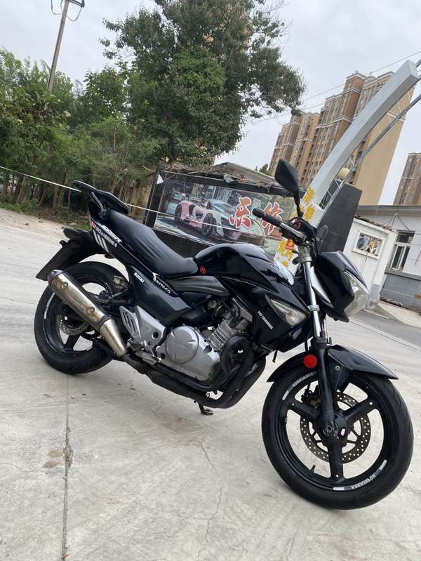 二手豪爵铃木骊驰 GW250