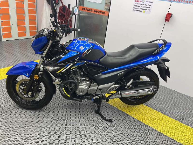 二手豪爵铃木骊驰 GW250