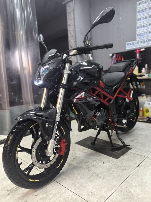二手贝纳利红宝龙 TNT150i