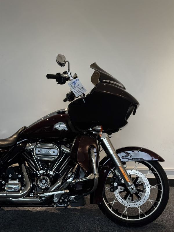 二手哈雷戴维森公路滑翔 Road Glide