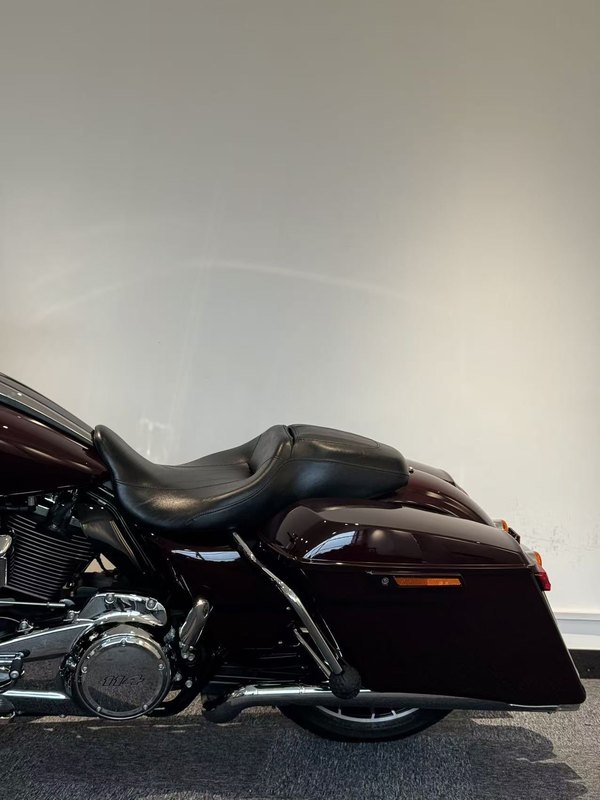 二手哈雷戴维森公路滑翔 Road Glide