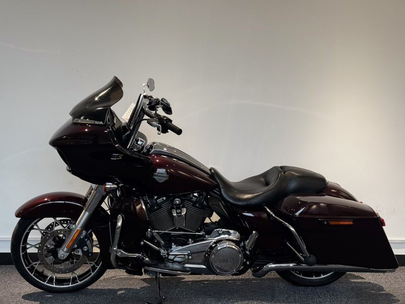 二手哈雷戴维森公路滑翔 Road Glide
