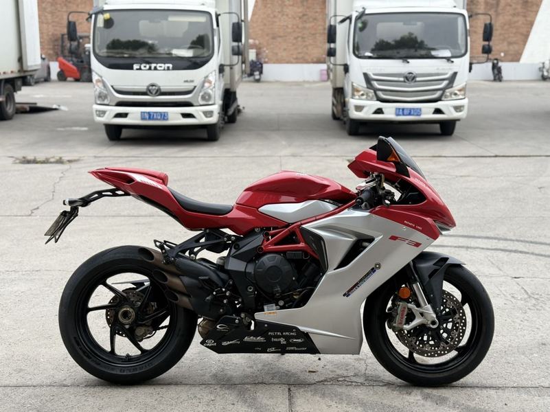 二手奥古斯塔F3 800
