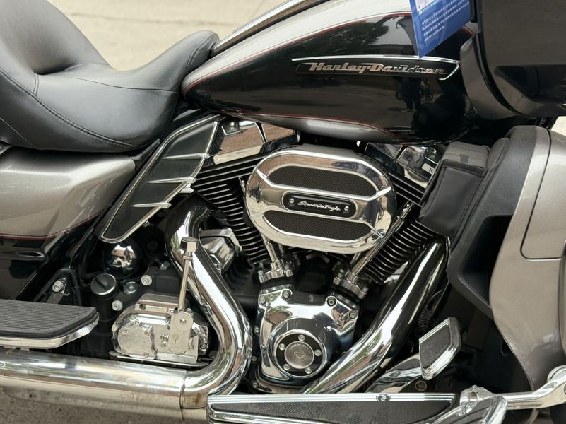 二手哈雷戴维森公路滑翔 Road Glide