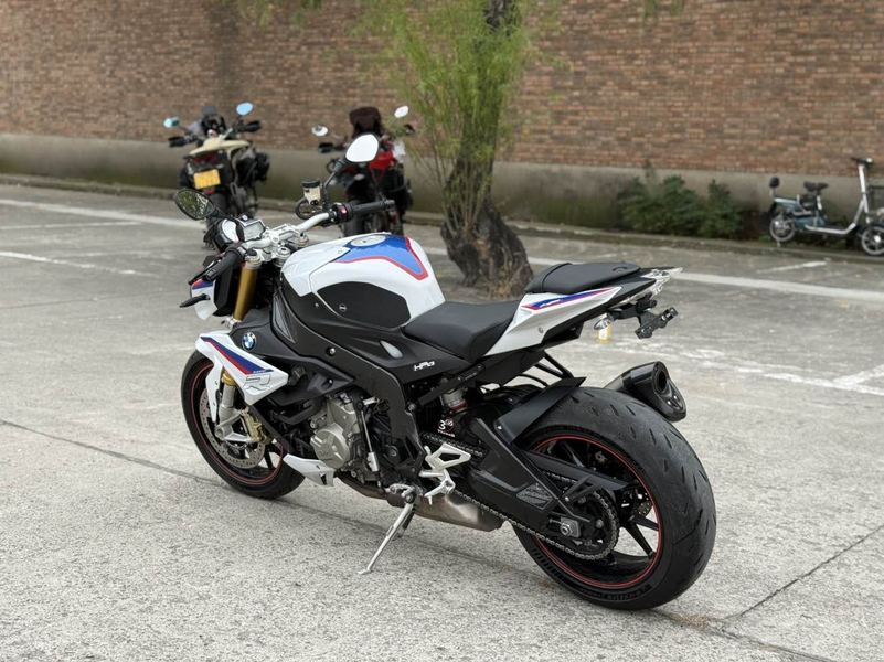 二手宝马S 1000 R