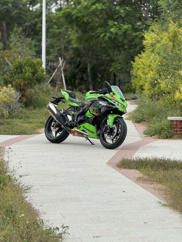 二手川崎ZX-4R