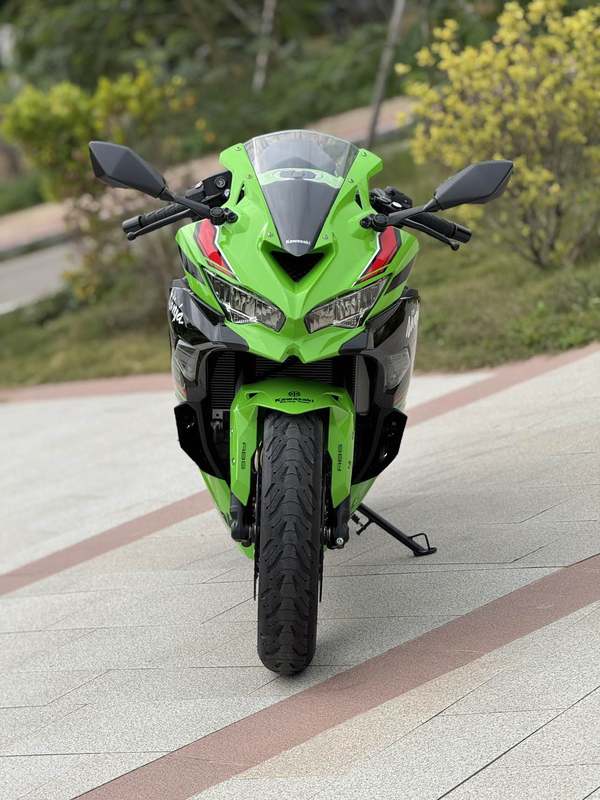 二手川崎ZX-4R