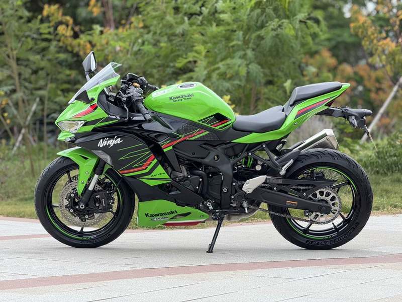 二手川崎ZX-4R