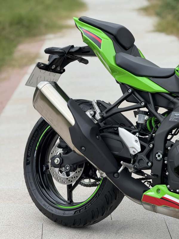 二手川崎ZX-4R