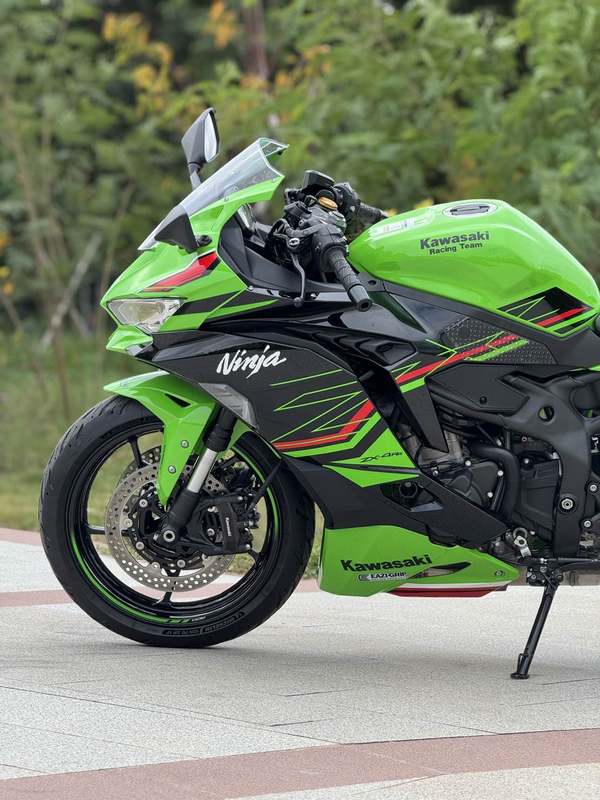 二手川崎ZX-4R