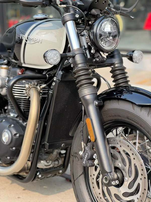 二手凯旋Bonneville Bobber