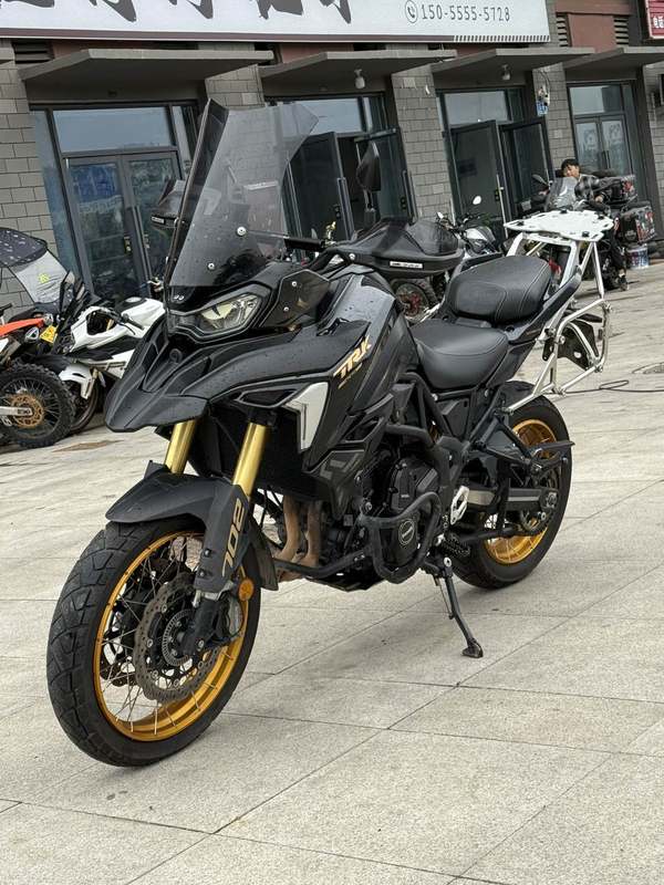 二手贝纳利TRK702