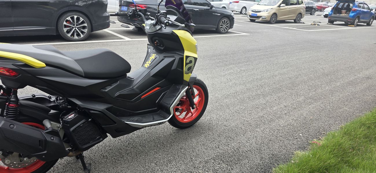 二手阿普利亚SR GT 200