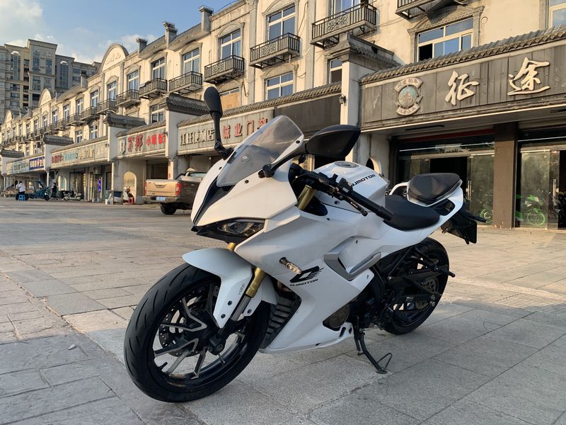 二手QJMOTOR赛250