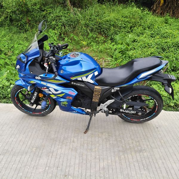 二手济南铃木极客飒 Gixxer 155