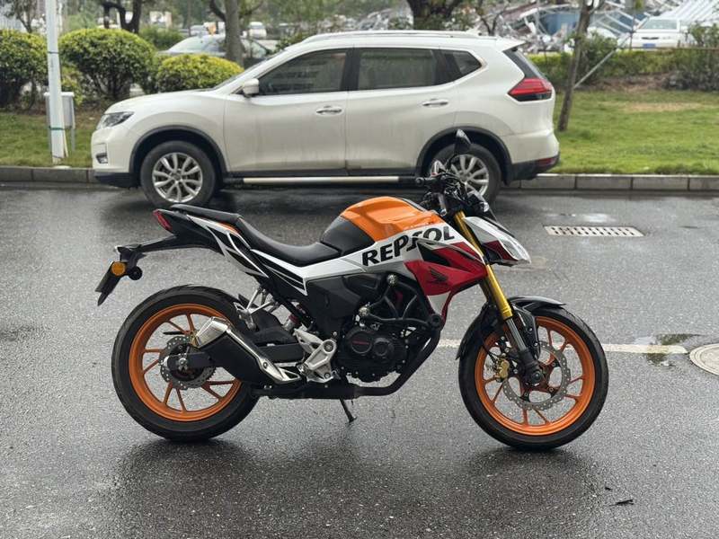 二手五羊本田CB190R 暴锋眼