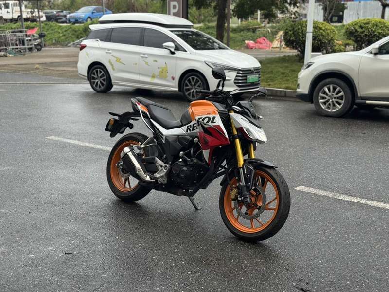 二手五羊本田CB190R 暴锋眼