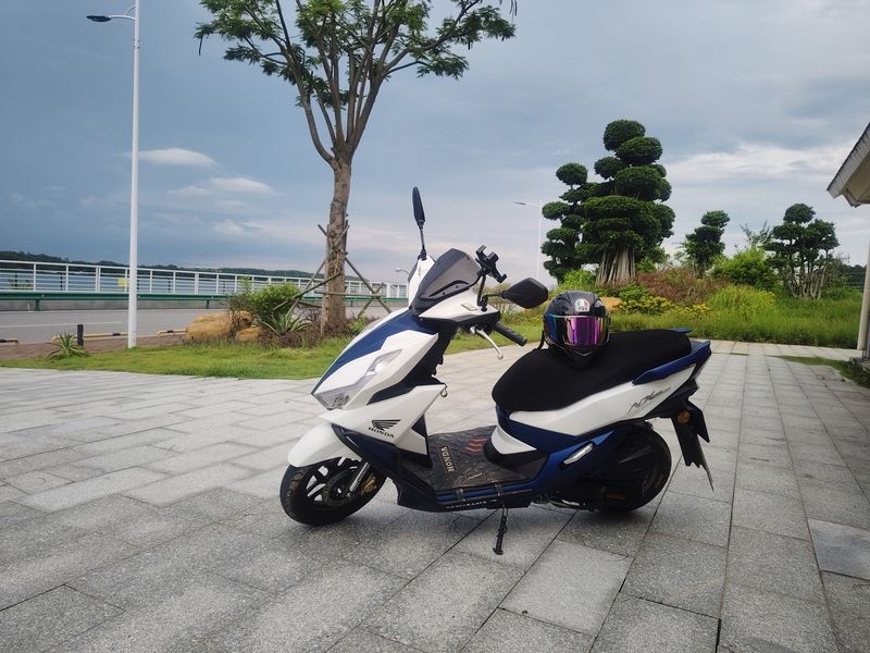 二手五羊本田NX125