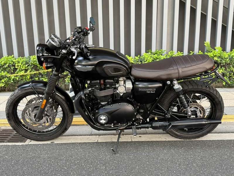 二手凯旋Bonneville T120 Black