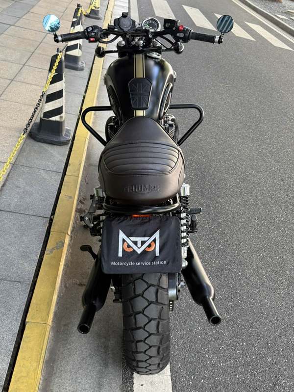 二手凯旋Bonneville T120 Black