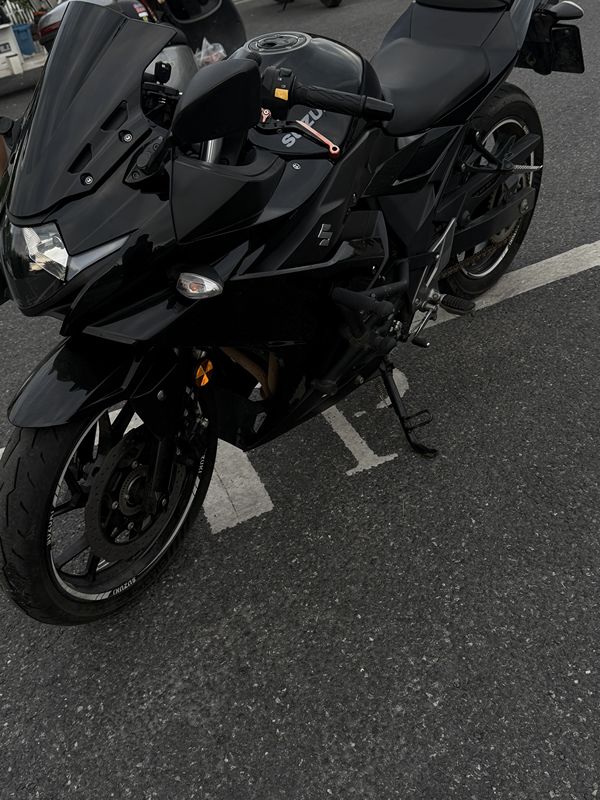 二手豪爵铃木GSX250R