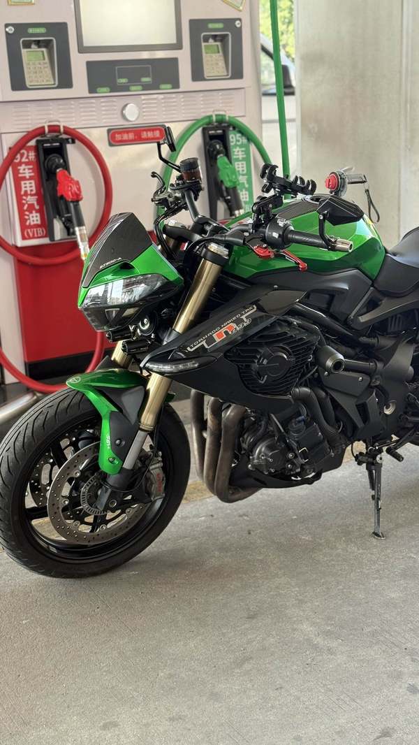 二手贝纳利TNT899