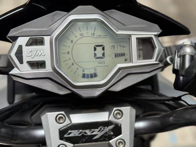 二手三阳小钢侠 CROX