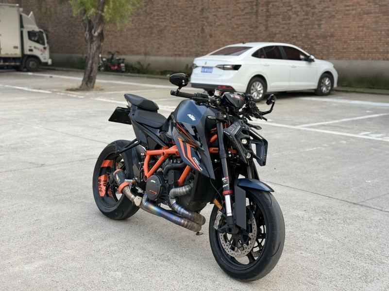 二手KTMR2R1290 Super Duke