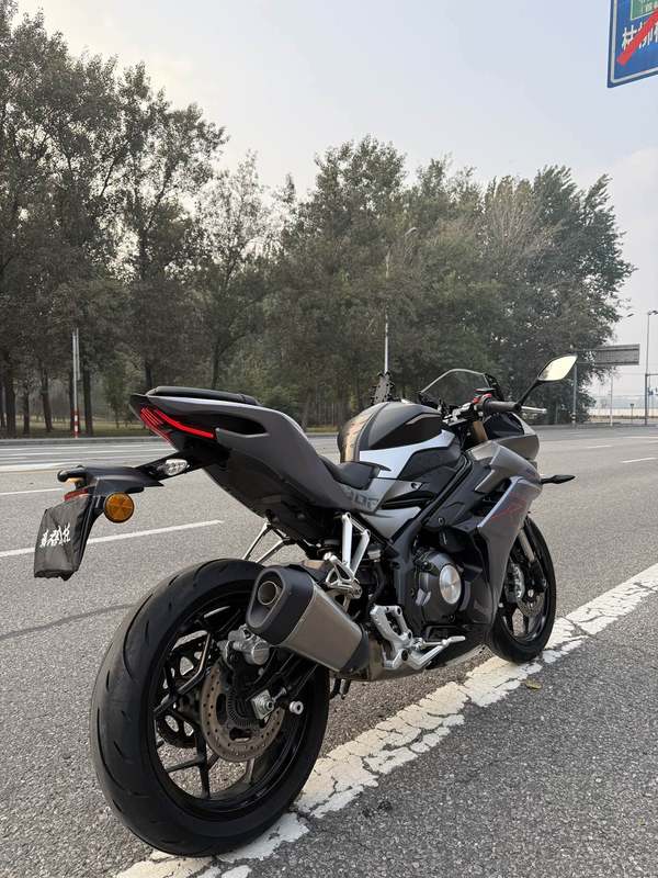 二手贝纳利龙卷风 Tornado 302R