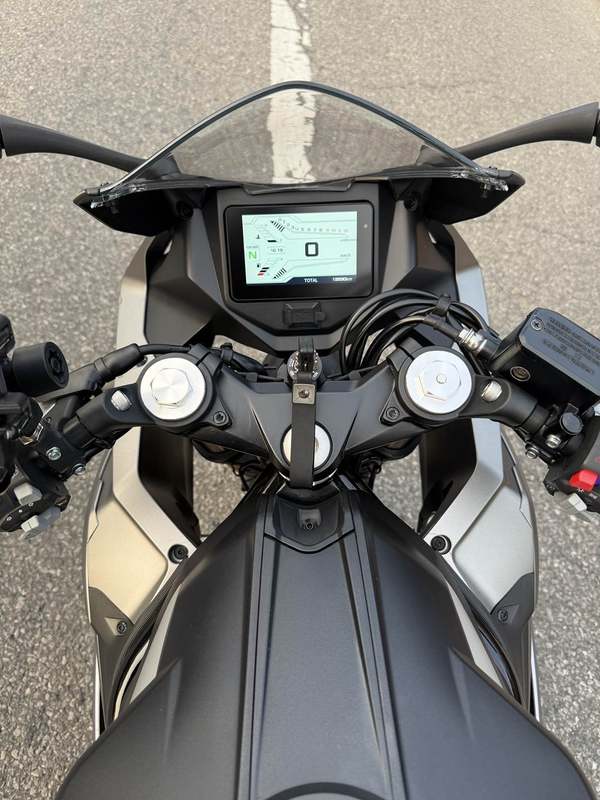 二手贝纳利龙卷风 Tornado 302R