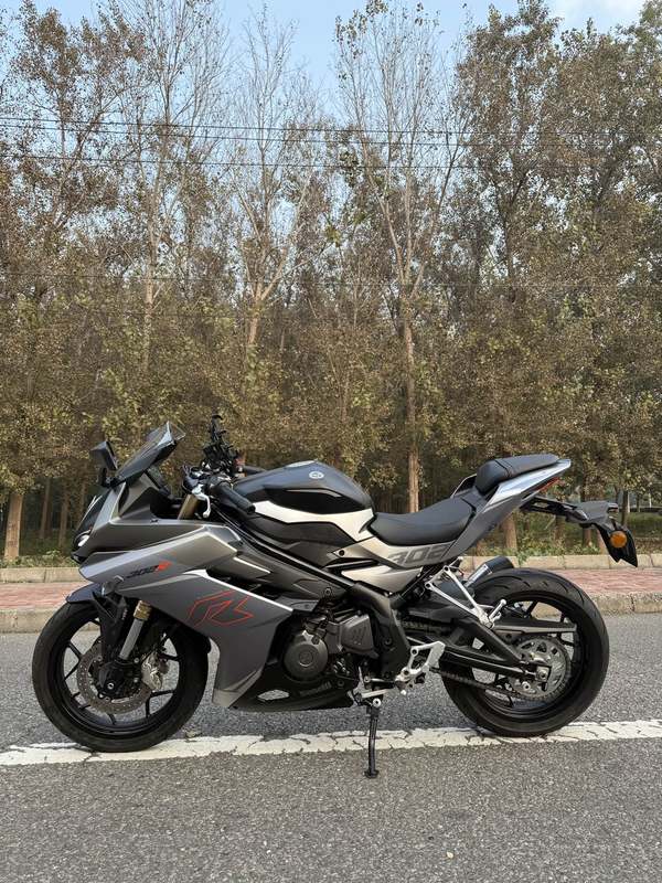 二手贝纳利龙卷风 Tornado 302R