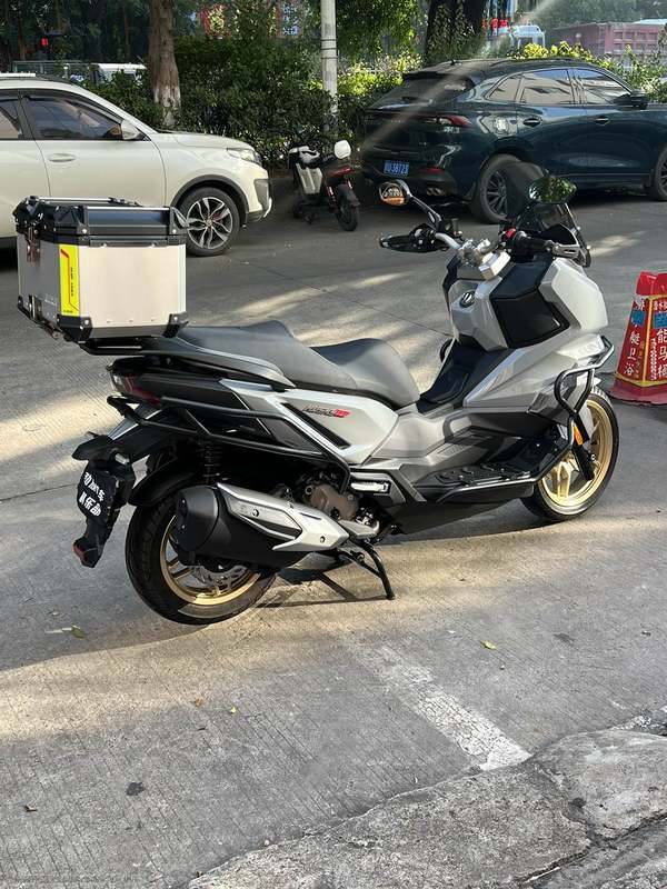 二手三阳哈士奇 Husky ADV300