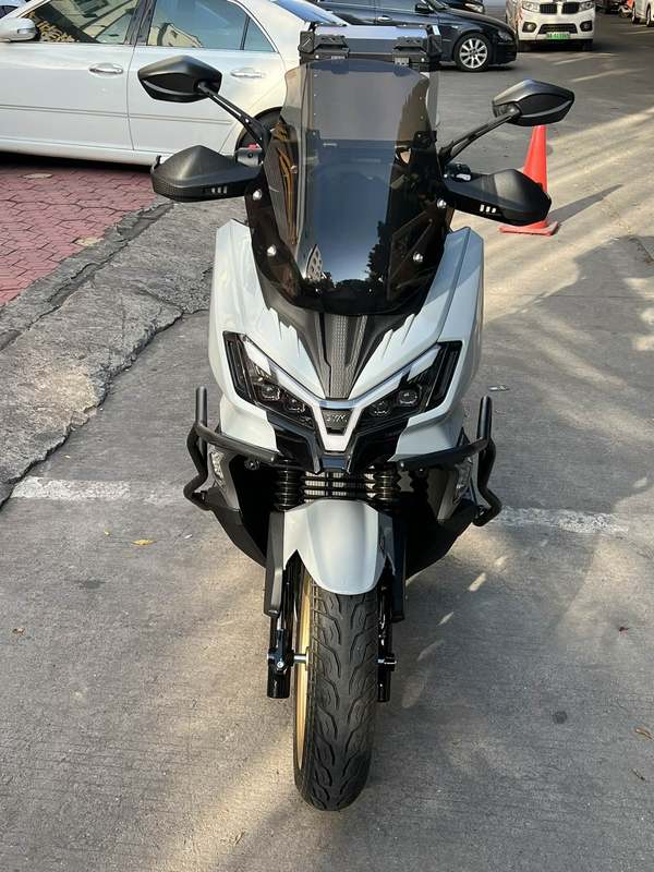 二手三阳哈士奇 Husky ADV300