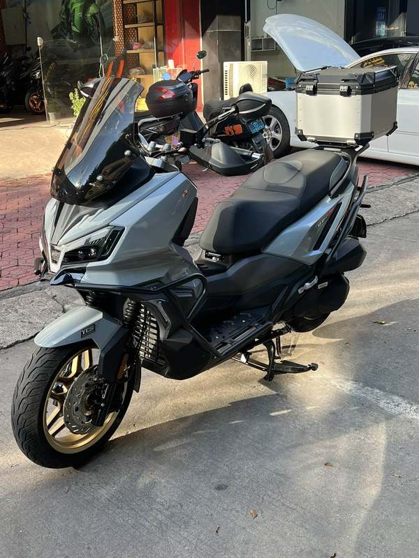 二手三阳哈士奇 Husky ADV300