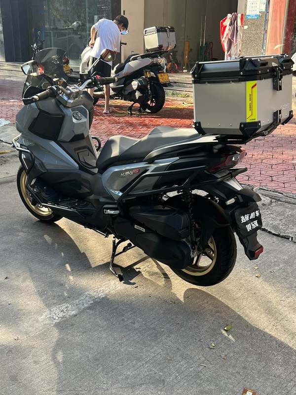 二手三阳哈士奇 Husky ADV300