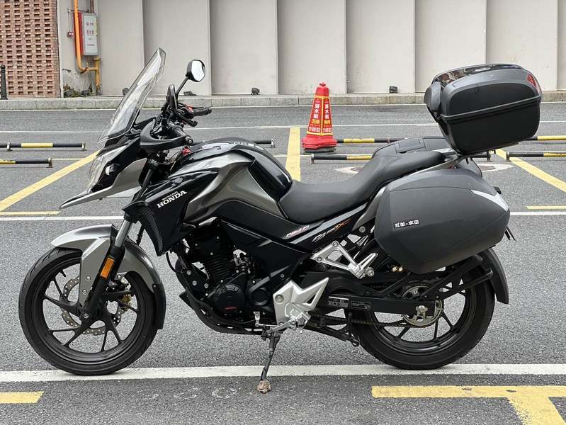 二手五羊本田猛鸷 CB190X