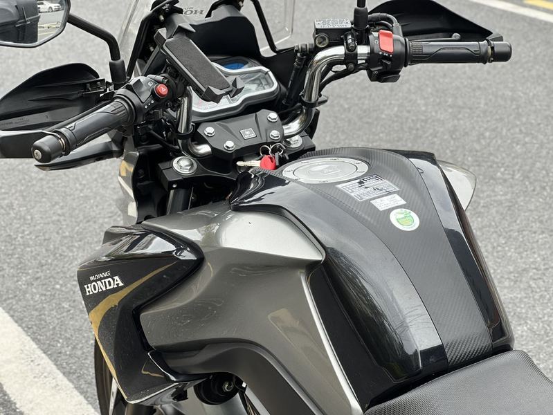 二手五羊本田猛鸷 CB190X