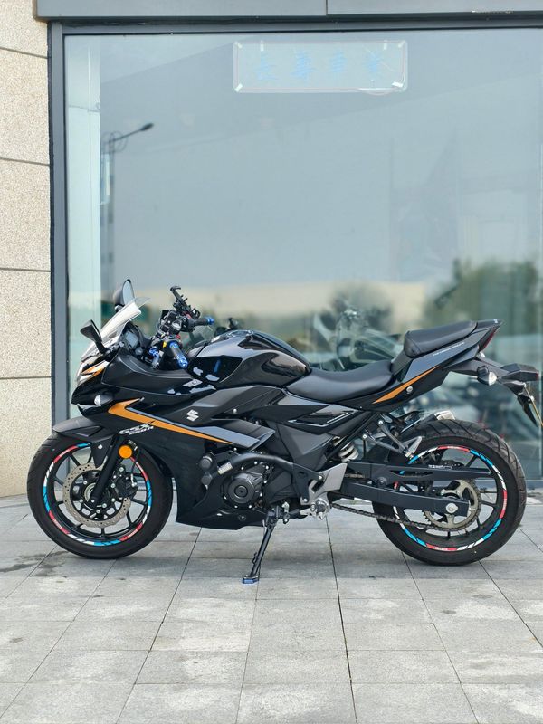 二手豪爵铃木GSX250R