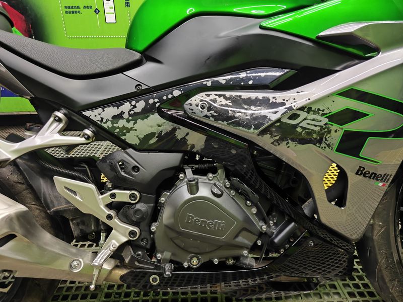 二手贝纳利龙卷风 Tornado 402R