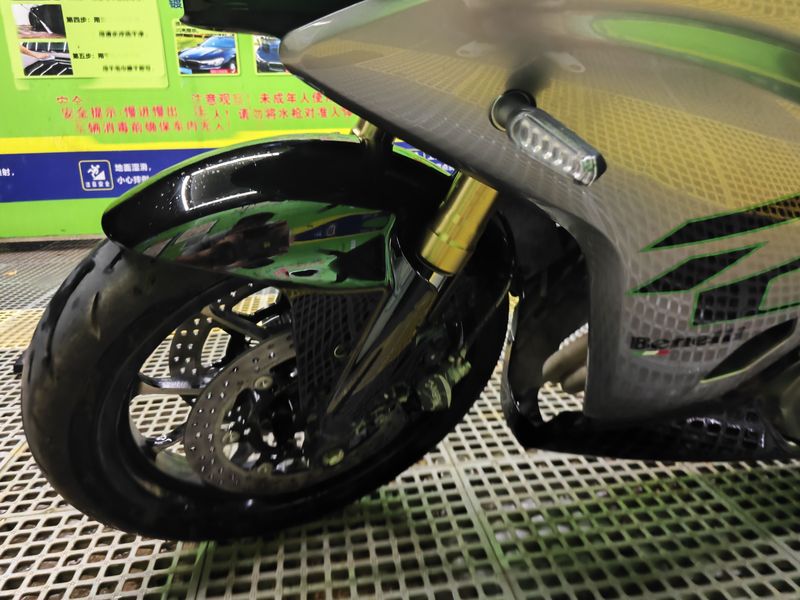 二手贝纳利龙卷风 Tornado 402R