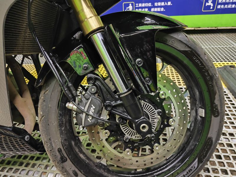 二手贝纳利龙卷风 Tornado 402R