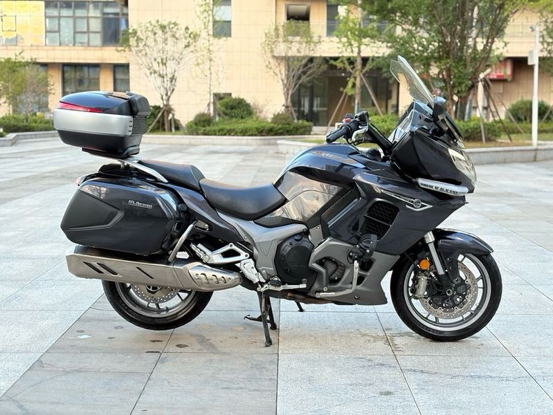 二手贝纳利1200GT