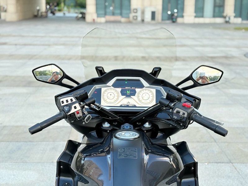 二手贝纳利1200GT