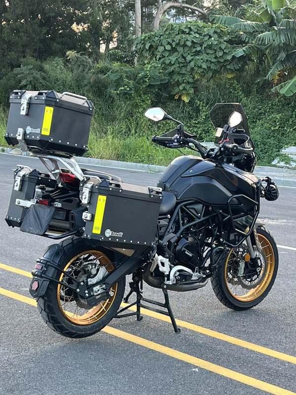 二手贝纳利TRK702