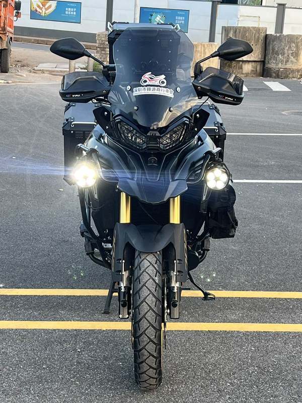 二手贝纳利TRK702