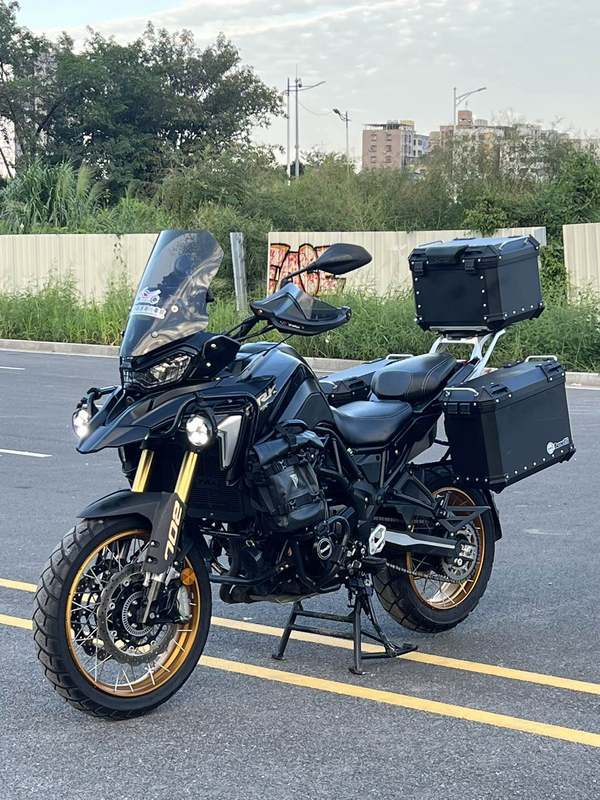 二手贝纳利TRK702