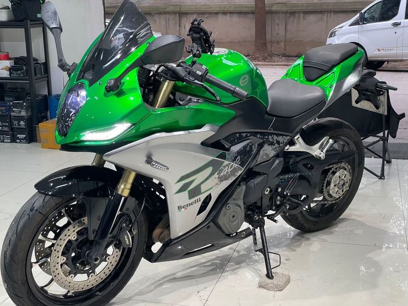 二手贝纳利龙卷风 Tornado 402R