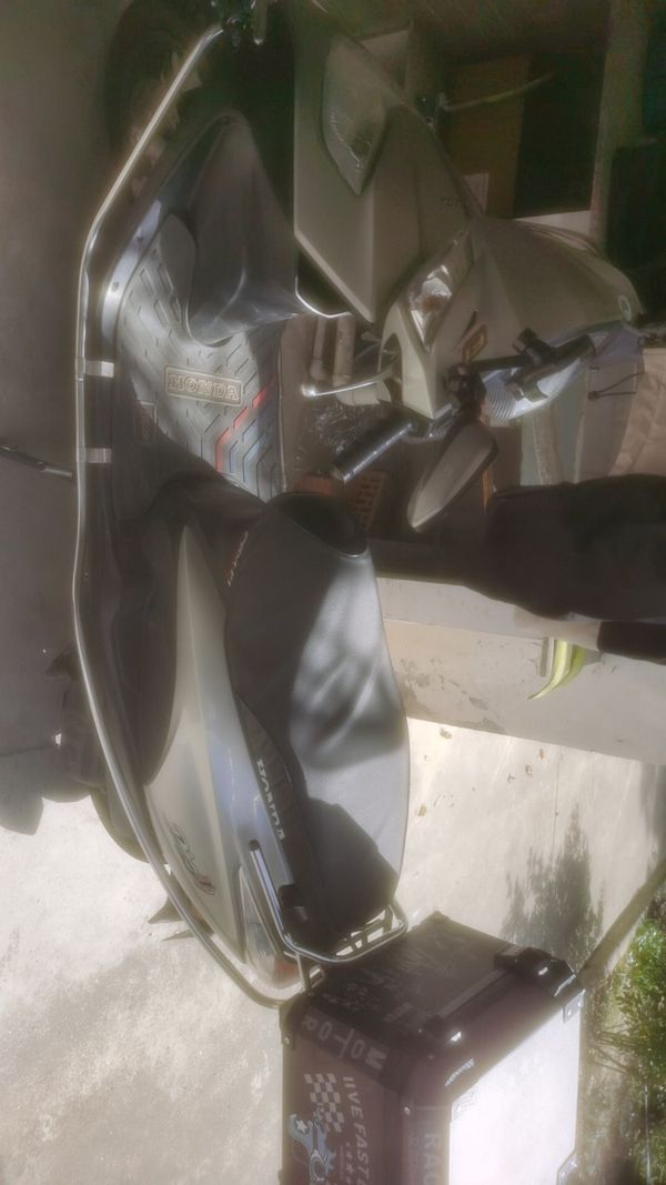 二手新大洲本田飞梦SDH125T-23B