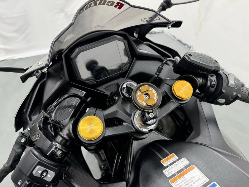 二手川崎ZX-4R